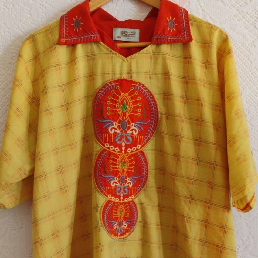 VTG embroidered Men's top